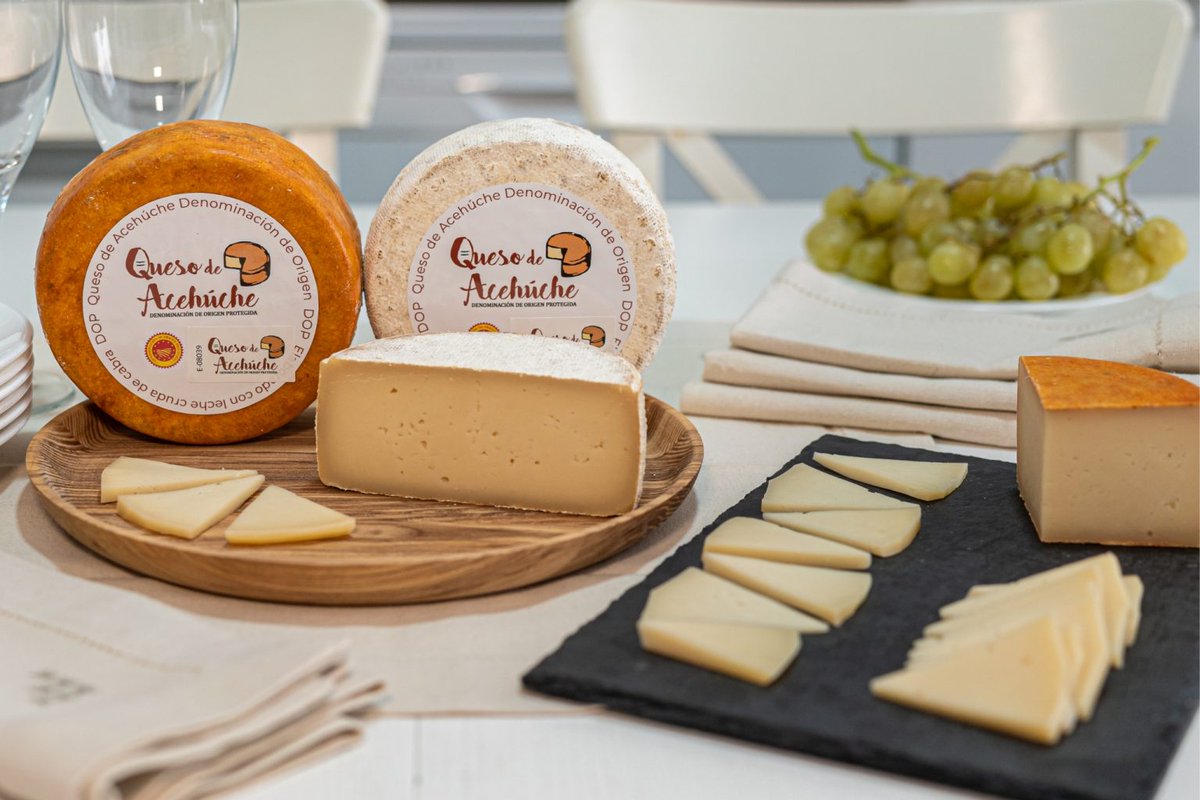 Ext_gastronomia's tweet photo. Actividad de Barco del Tajo en colaboración con el CI del queso de cabra y de las Carantoñas de #Acehúche (ambos son socios de la #RutadelQueso) y con la Ruta del Vino y del Cava Ribera del Guadiana. @RVRibGuadiana 

@quesodeacehuche https://t.co/VgcpvlHAC0