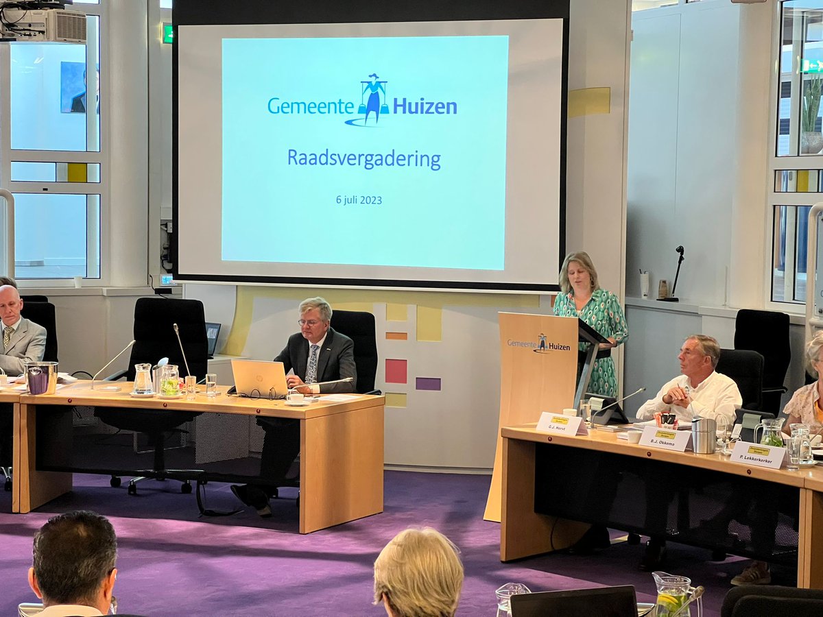 Tijdens behandeling voorjaarsnota in <a href="/RaadHuizen/">Gemeenteraad Huizen</a> kregen we unaniem steun voor betere regeling saneringskredieten schuldhulpverlening en indexeren subsidies. Mooi resultaat waar we dankbaar voor zijn!
