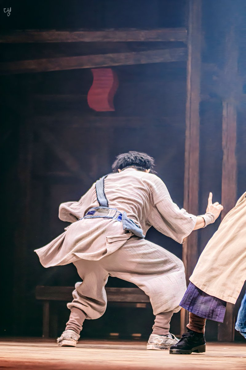 arrrrPic's tweet photo. 230705 스웨그에이지 외쳐! 조선  

호로쇠 役 #장재웅 

오에오! https://t.co/yi7BjcNjsl