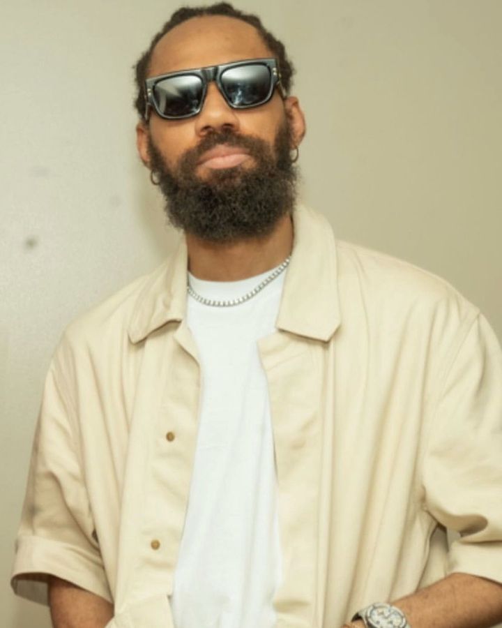 UchePOkoye's tweet image. Yesterday, I examined how Phyno significantly influenced the hip-hop scene in Nigeria by mainstreaming Igbo language to the music industry through his rap skills, adept use of metaphors, and incorporation of Igbo proverbs some people came for me. Let me explain;
Thread