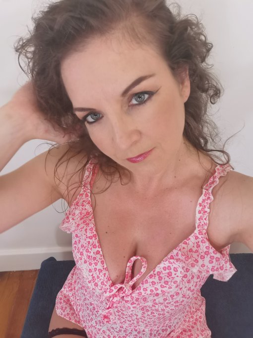 NOUVELLE Vid&eacute;o 🔥  Clique ici : https://t.co/skPE5TY2Uj https://t.co/IthNLRmMPD