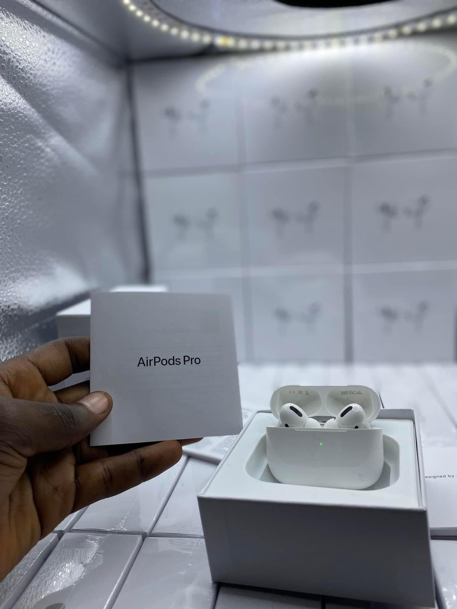 Roseey_ANDIMA's tweet photo. #Special Promo : 

Écouter la musique adoucit les mœurs.
Privilégiez donc les meilleurs écouteurs pour écouter vos chansons préférées dans les bonnes conditions.
Voici pour vous les #AirPod_Pro Original🔥
 
🏷 Prix 25
📲 écrivez, WhatsApp : 243 82 71 200 26
🚨livraison à 4500FC https://t.co/I5sZahDlFc