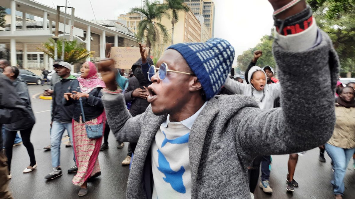 InformAction_KE's tweet photo. Sitting on the fence is not an option.#SabaSabaMarchForOurLives #FreeProtest
#SabaSabaDay2023 March for affordable food, clean water, healthcare, education #NJAARevolution @thekhrc @StateHouseKenya @KeTreasury @UhaiWetu @bonifacemwangi @IG_NPS @Pawa254  @njerikan https://t.co/J3xIabvLpQ