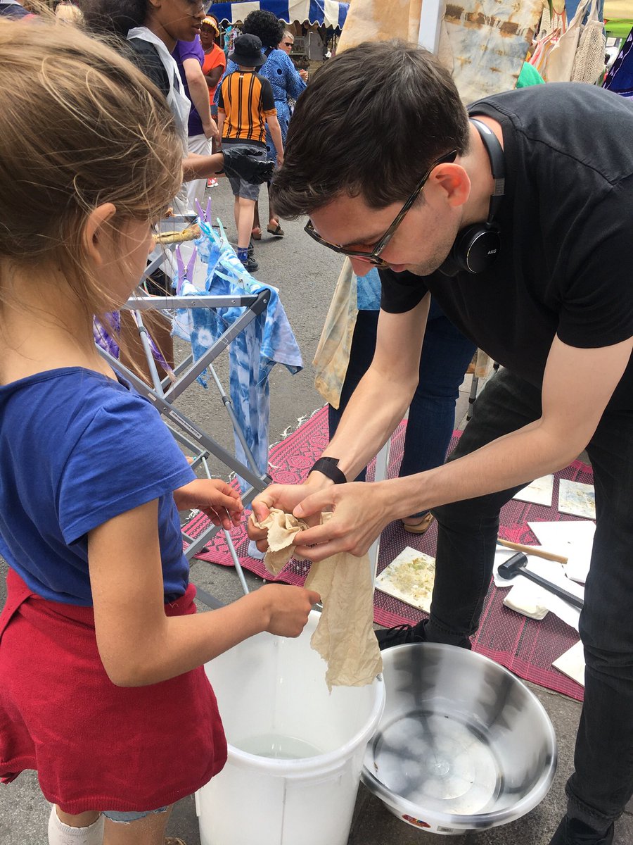 Fashion4Africa's tweet photo. @GoafricafestUK will be at #weareislington this weekend with our signature workshop #tie&amp;dye with @MassassiB 
Come along and enjoy a family oriented activity with traditional #arts &amp; #crafts activities &amp; displays at our stall #free #kidsactivities #summerholidays #islington https://t.co/urp8T0n5gC