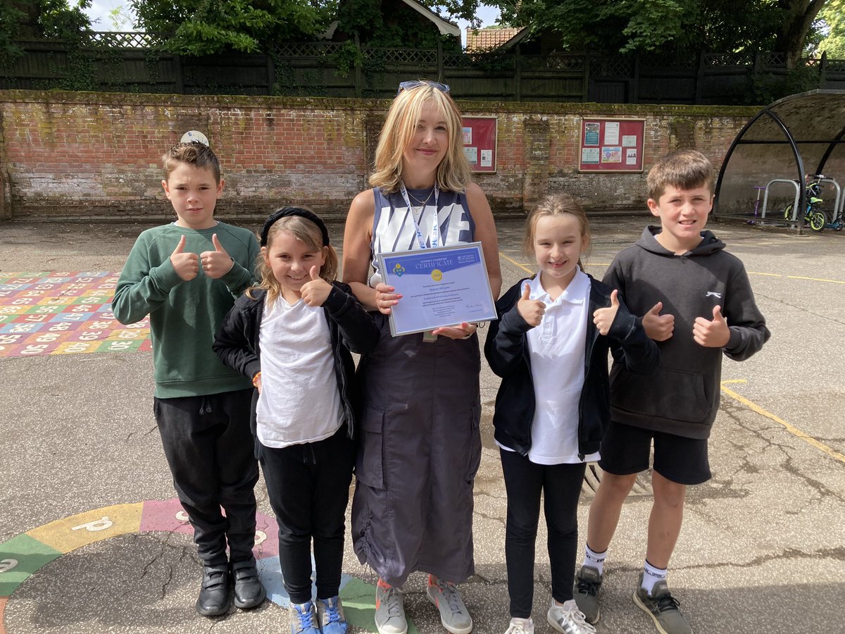 Sharon has been recognised by the Bishop of Norwich for her nurturing &amp; supportive work, building up the children’s emotional resilience &amp; confidence so that they can #flourish !#BishopsChampion <a href="/aylshamchurch/">aylsham parish church</a> <a href="/DioceseNorwich/">Diocese of Norwich</a> @TACTrust @JustRegional <a href="/NorwichDDE/">Paul Dunning</a>