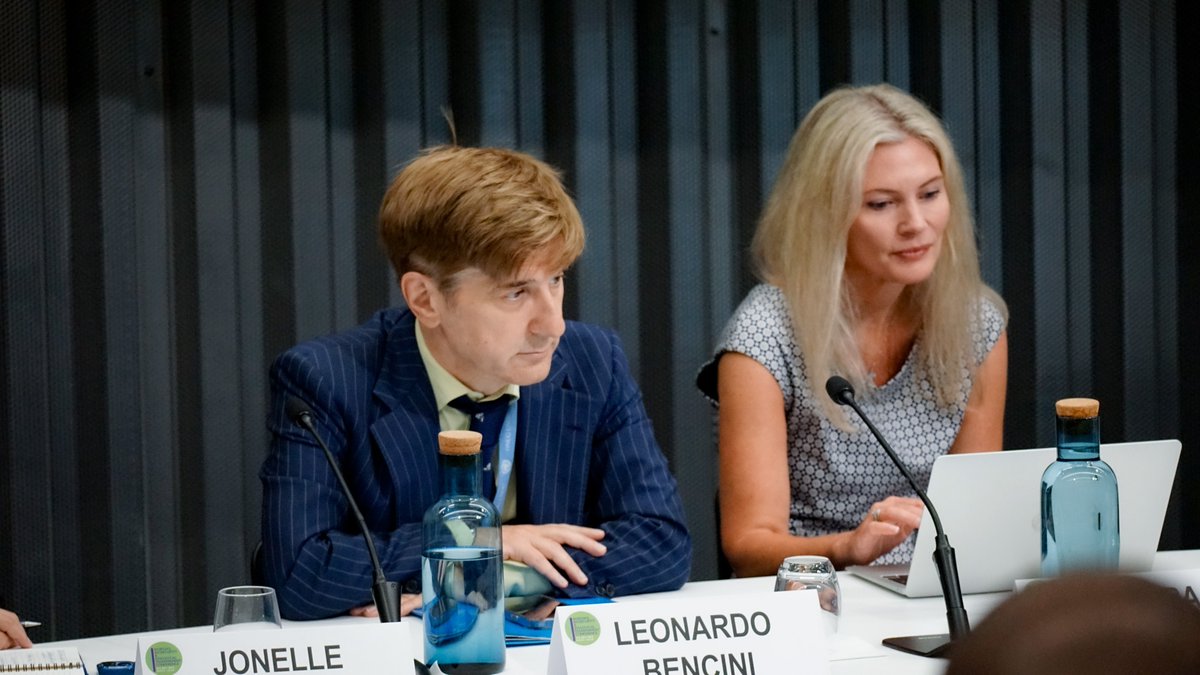 L_Bencini's tweet photo. Really a pleasure to have discussed the future of the #1972BWC on Wednesday at the #BioConference organised by @UNIDIR , @ODA_Geneva and @WHO with @FilippaLentzos, @simoncleobury and others. And good luck to the WG Chair, @damico_flavio! https://t.co/RG5Ge1sNRo