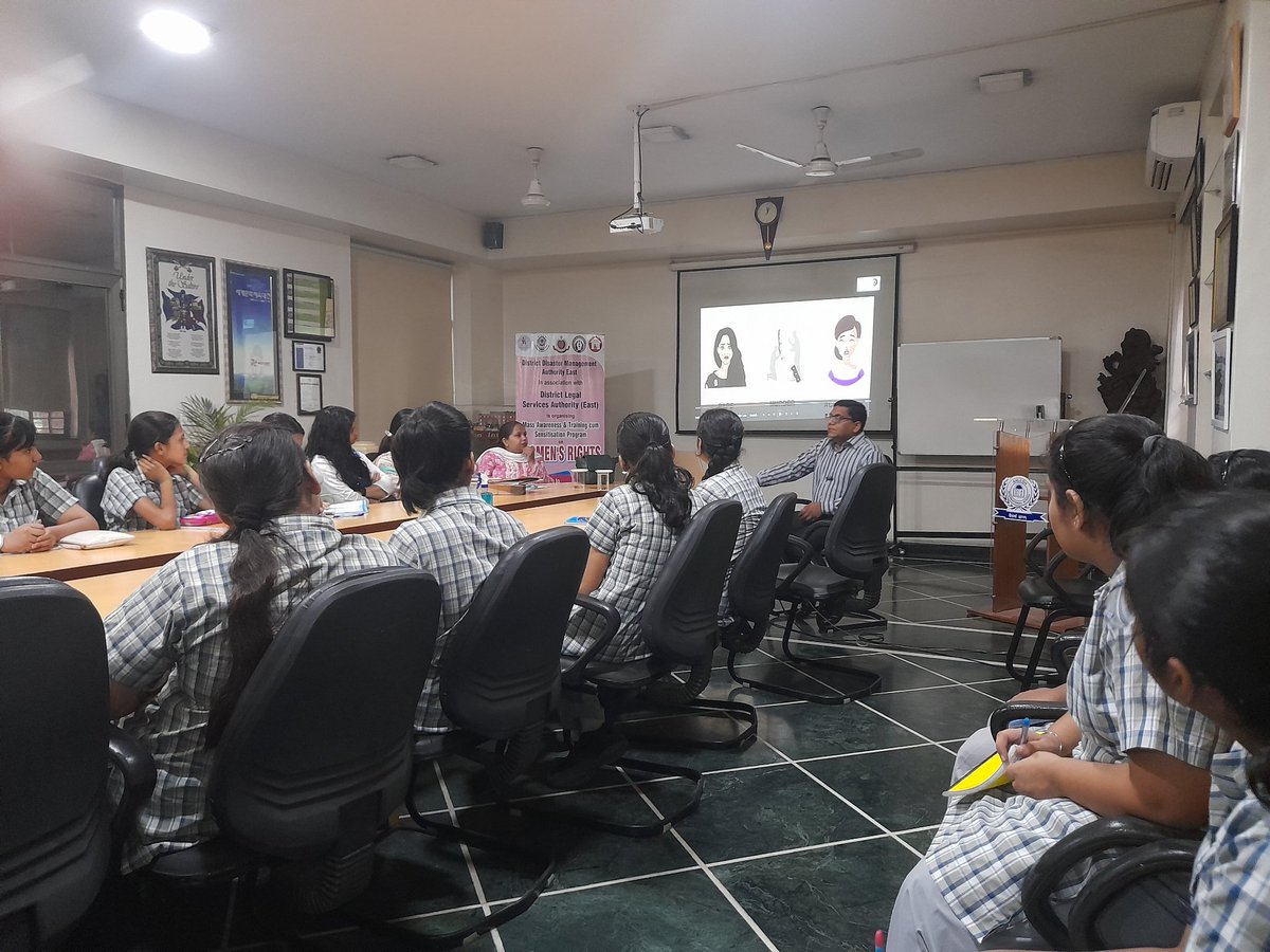 RainaJain8's tweet photo. Blessed to be the part of Mass training and awareness campaign for women on Legal rights. Idea that government supports and public follows. #WCD2023 #womenempowerment #DSLA #onestopcenter @DDMA @ahlconin @y_sanjay @kandhari_ekta  @pntduggal https://t.co/vVm3MeaKo7