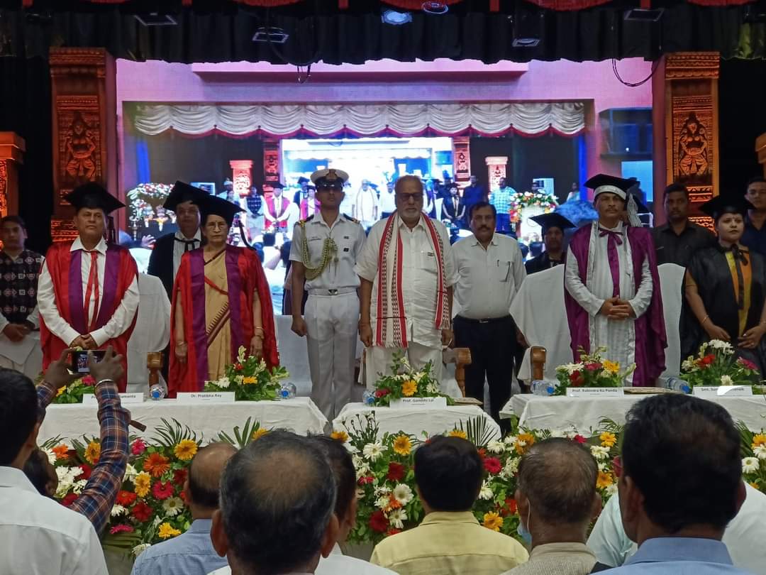Congratulations to our Hon'ble Founder KIIT & KISS Dr. Achyuta Samanta Sir for receiving of his 53rd Doctorate degrees from Sri Jagannath Sanskrit University, Puri on today 7th July 2023.
#achyutasamanta
#kiituniversity 
#KIITat25 
#KiitKiss 
#kiitpolytehnic
#kissuniiversity