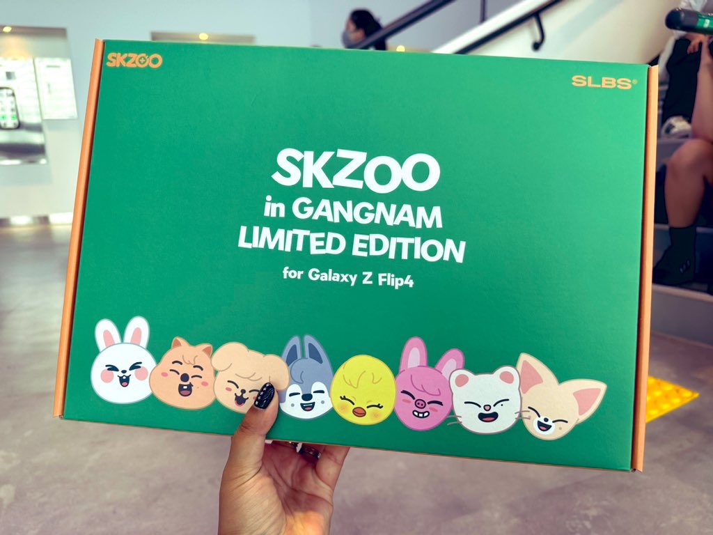 SKZOO IN GANGNAM LIMITED EDITION GALAXY-