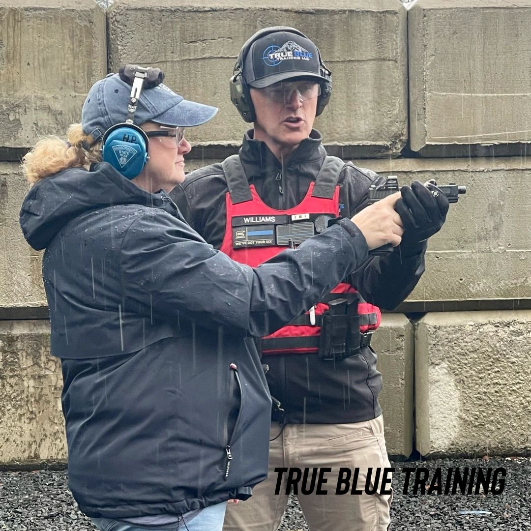 TrueBlueTraini1's tweet photo. We had two cancellations for our Private Shooting lesson for July 13th. Check it out on our website at https://t.co/HVxMTI7tvG if you're interested. #PrivateLessons #ShootingCourse #GunSafety #TBT https://t.co/zPYMyeh2rr