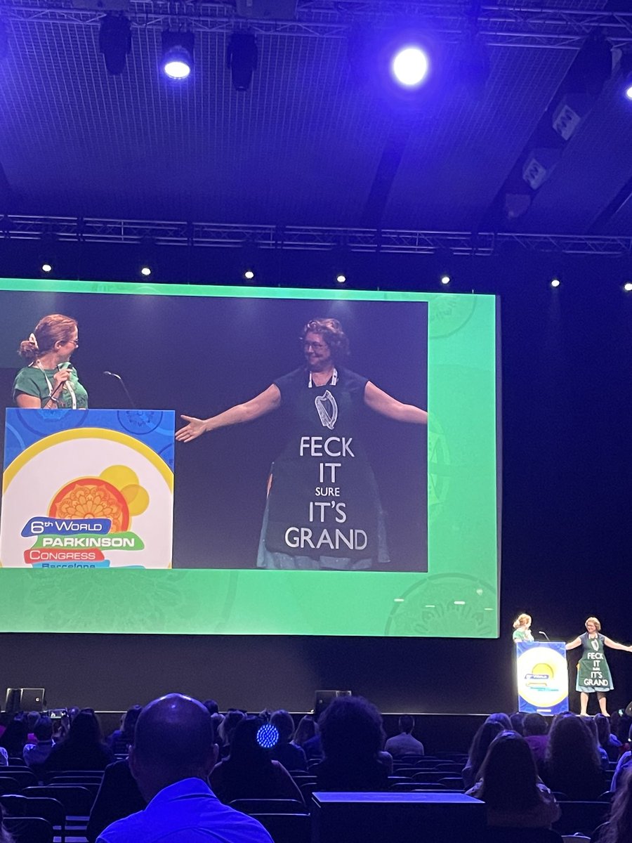 Congratulations <a href="/RichelleFlan/">Richelle Flanagan 💚💚💚💚</a> for all you have done💚
‘WPC is like a recipe full of different ingredients and you need one chef to balance it all!’ <a href="/Eli_in_Brooklyn/">eli</a>  <a href="/WorldPDCongress/">WPC 2026</a> 

#wpc2023 #parkinsons
