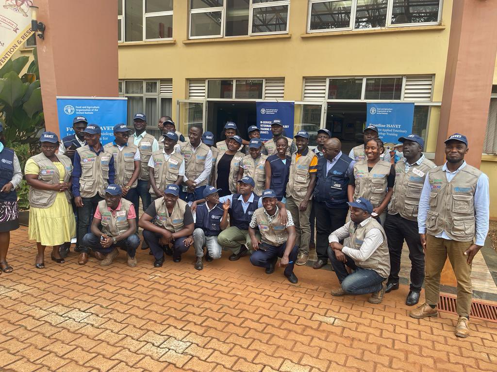 FAOUganda's tweet photo. #WeekHighlight:
Enhancing affirmatory action of the #animalhealth sector workforce + national #healthsecurity in 🇺🇬👏
In partnership with @MAAIF_Uganda, this week, we launched 4th cohort of @FAO’s In-Service Applied veterinary epidemiology (#ISAVET) traning in Jinja district. https://t.co/zNSUPVS7tw