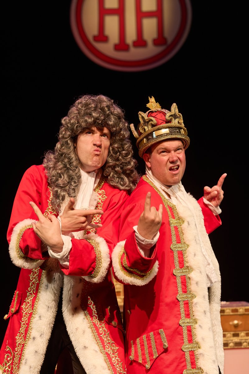 HHLiveOnStage's tweet photo. By royal decree...
We hereby release some brand-new photos of #BarmyBritain π
π On tour in 2023: https://t.co/JuLeJNRc8a πΈ Mark Douet https://t.co/zNii3XLoWL