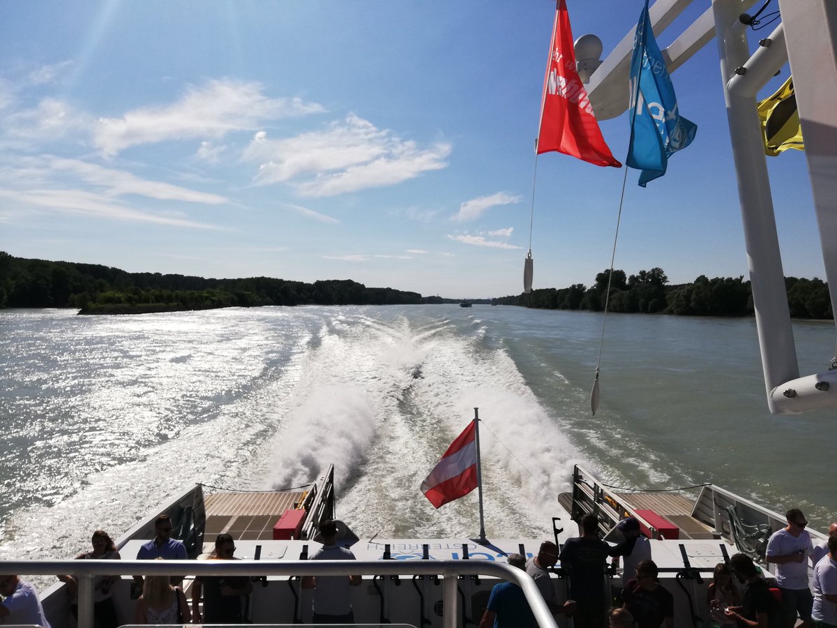 lifewentthatway's tweet photo. Four Years Ago Today:

Bratislava, Slovakia 🇸🇰

Two days exploring this old city was awesome.

- Some of the cheapest food and drink in Europe
- Friendly, hospitable people
- Stunning Old Town

The hour-long ferry to Vienna up the Danube is a great day trip too. https://t.co/zGHpZi7Mcu