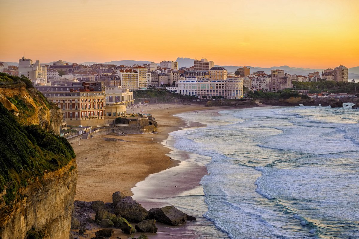goldofmeta's tweet photo. GM from Biarritz 💛

#NFT #Crypto #Ethereum #nftcollector #NFTcollections #ETH #OPENSEA #btc #HappyFriday https://t.co/LEOOYBczgG