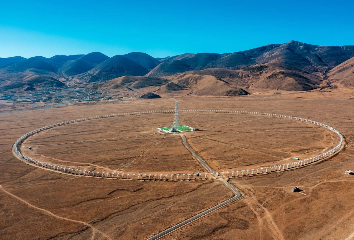 petertgallagher's tweet photo. Seeing first-light images of the Sun from the enormous Daocheng Solar Radio Telescope (DSRT) located in SW China @CESRA_community and @STELLAR_H2020 meetings in UK and Bulgaria this week. Built in only 3 years - amazing. Looking forward to seeing first-result papers @peijin94. https://t.co/89mbavY18v