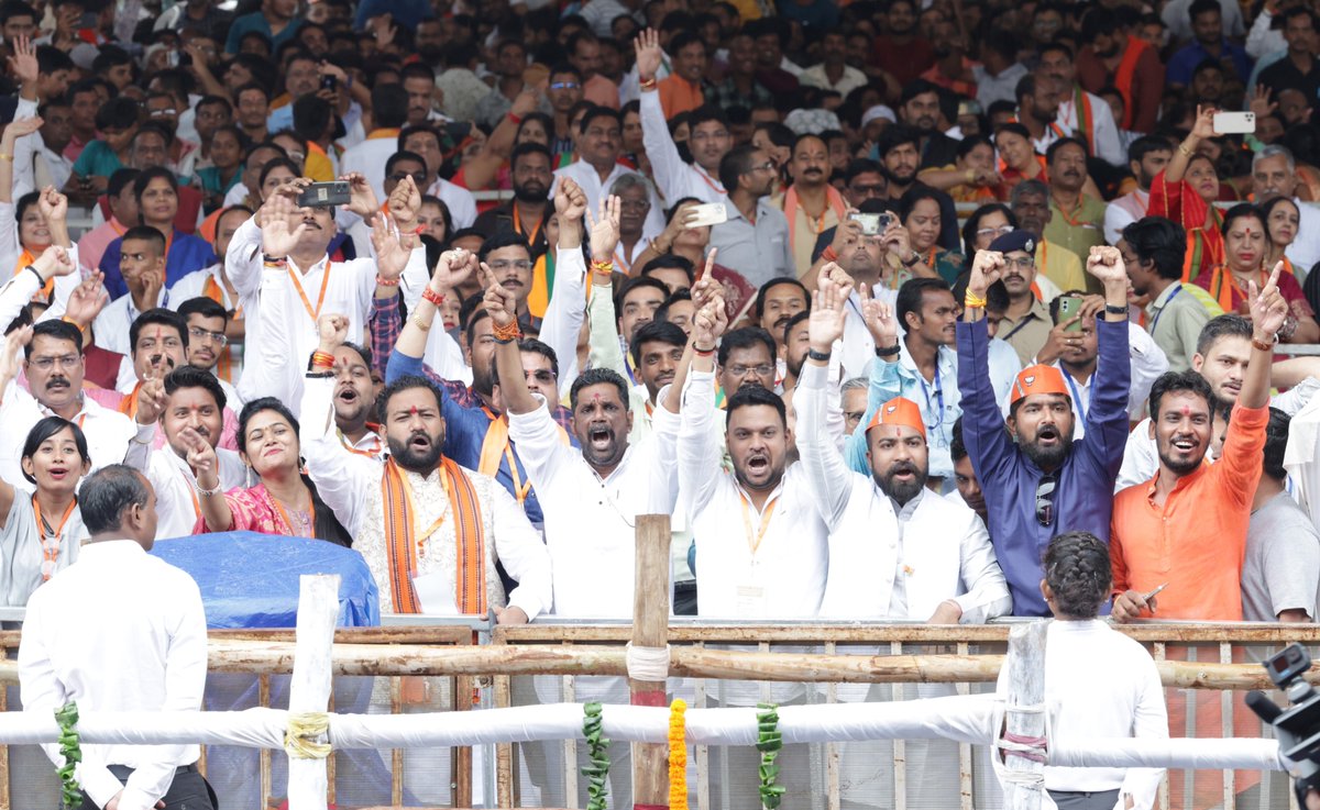 Glimpses from the rally in Raipur. Chhattisgarh is tired of corruption and misgovernance of the Congress. They are looking towards BJP with hope!