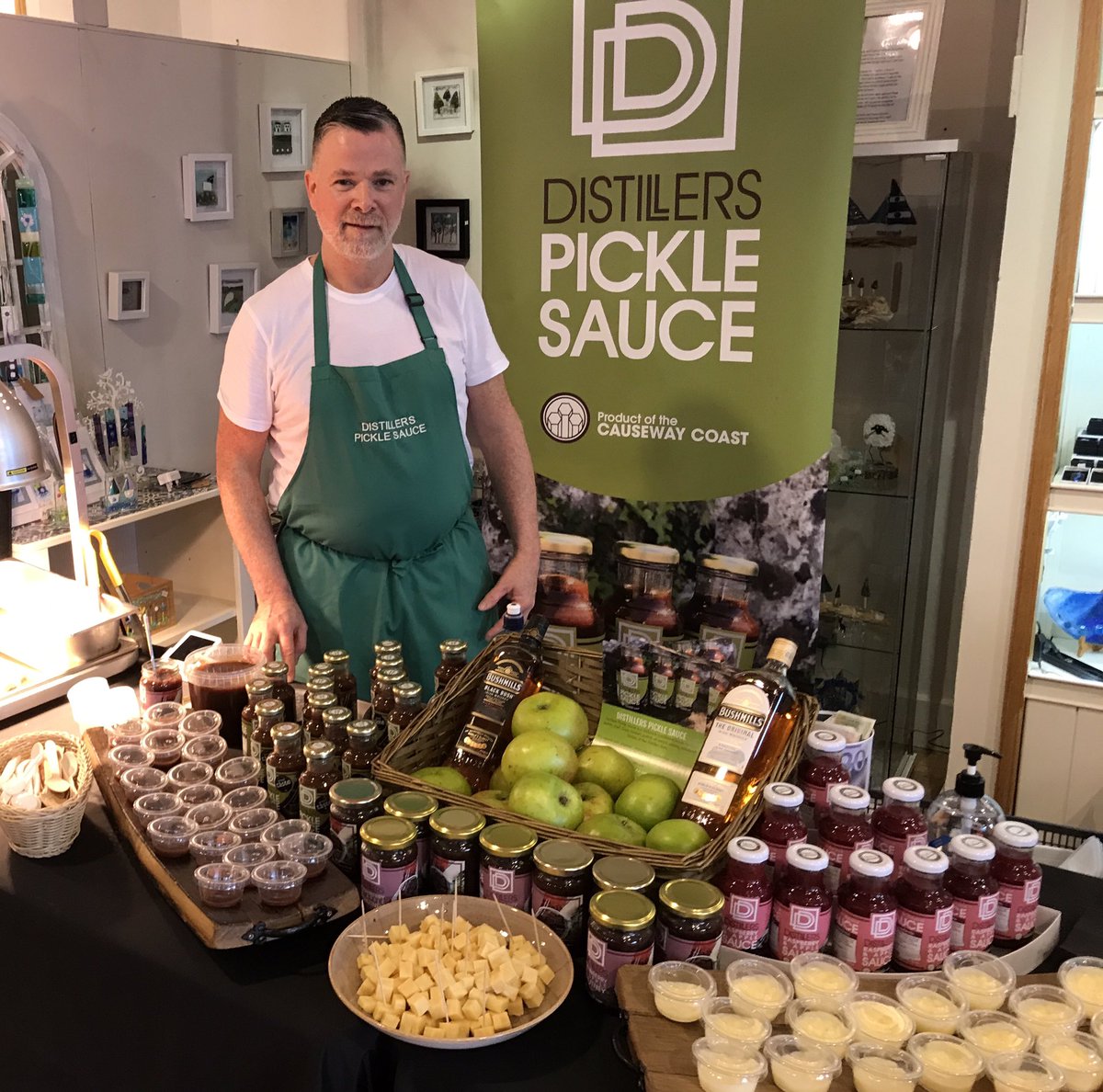 Distillerssauce's tweet photo. Delighted that award winning @SauceRaspberry &amp; @Distillerssauce are Now on the shelves in the shop at the world famous Old Bushmills Whiskey Distillery @Food_NI @guildoffinefood @BlasNahEireann @exploreccag @VisitCauseway @BushmillsUK @BushmillsIRL https://t.co/0icXqJfPuN