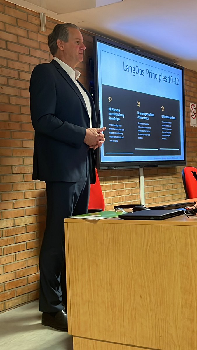 Johanna Monti (@selena245) on Twitter photo <a href="/JochenHummel/">Jochen Hummel ๐บ๐ฆ</a> Keynote speaker at <a href="/HiTIT2023/">HiT-IT</a>, CEO at Coreon explaining LangOps principles <a href="/UniOrientale/">Universitร di Napoli L'Orientale</a> #translation #interpreting #technology #localisation <a href="/JochenHummel/">Jochen Hummel ๐บ๐ฆ</a> Keynote speaker at <a href="/HiTIT2023/">HiT-IT</a>, CEO at Coreon explaining LangOps principles <a href="/UniOrientale/">Universitร di Napoli L'Orientale</a> #translation #interpreting #technology #localisation