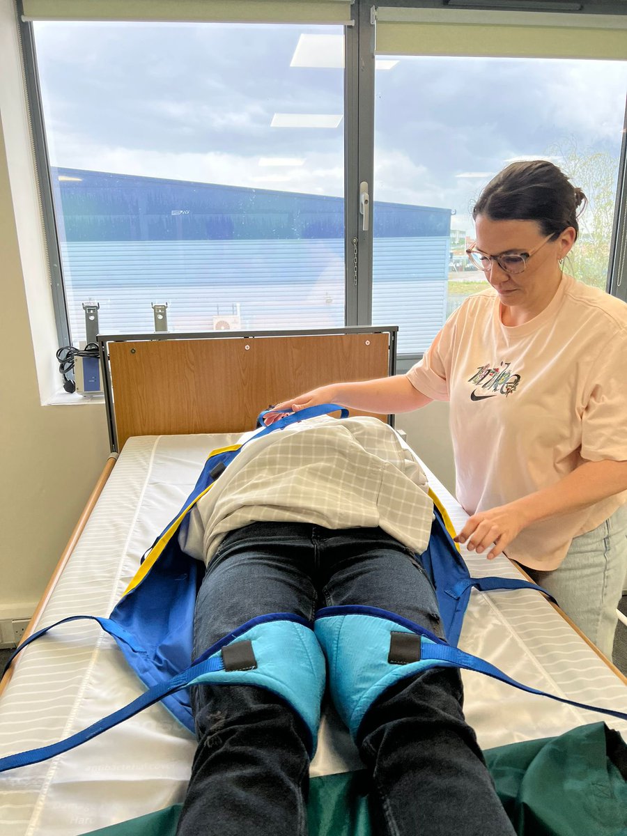 MFT_OT's tweet photo. Surgical team lead Occupational Therapist, Zara and Physiotherapy Clinical Lead, Becki thoroughly enjoyed the single handed care training last week with @a1risksolutions 💙💚 https://t.co/HKbcZO6H4n