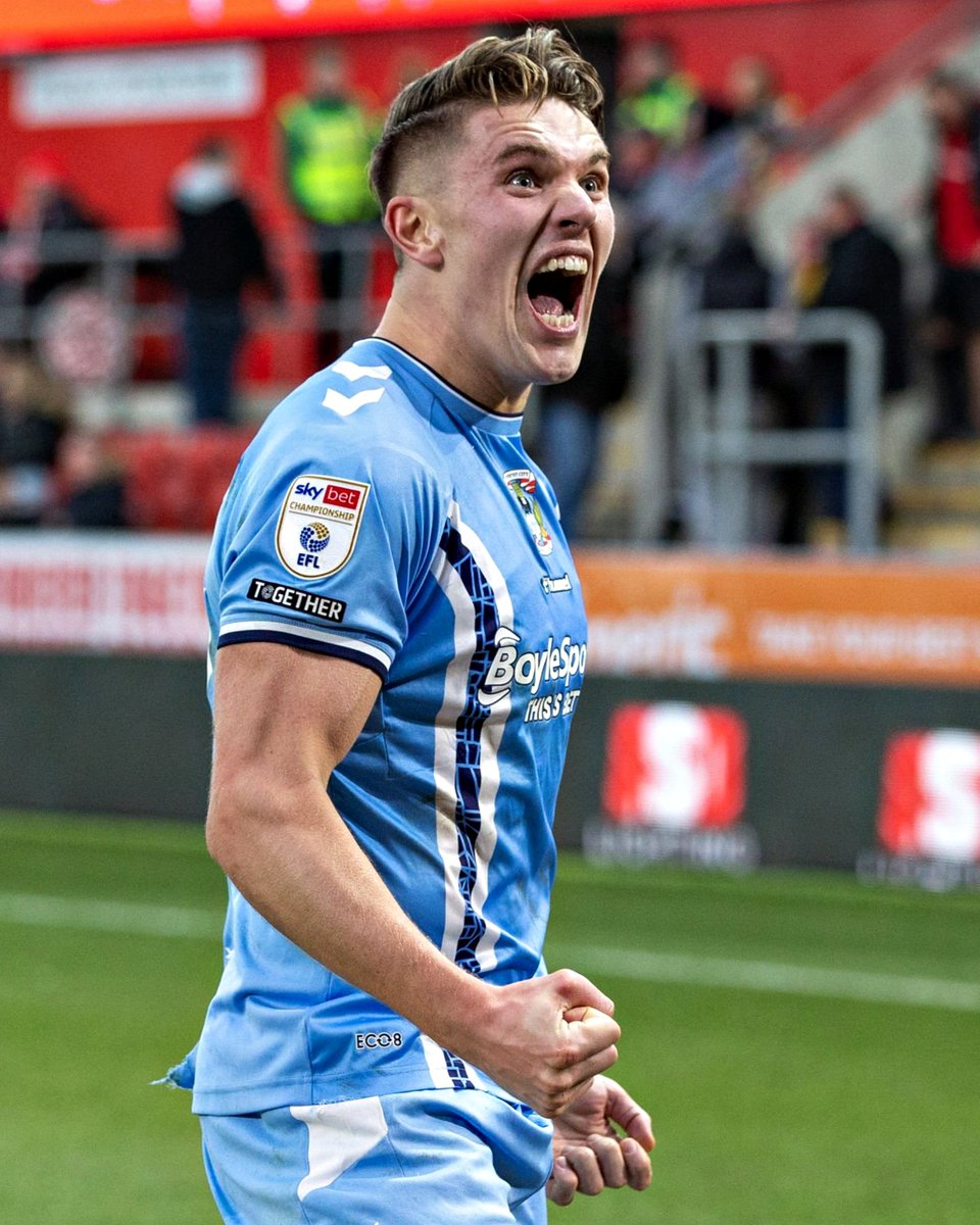 Sporting tem “acordo total” para a contratação de Viktor Gyökeres por 20M€ + bónus, segundo <a href="/abolapt/">A BOLA</a> 💥

É contratação mais cara de sempre dos 'leões'.