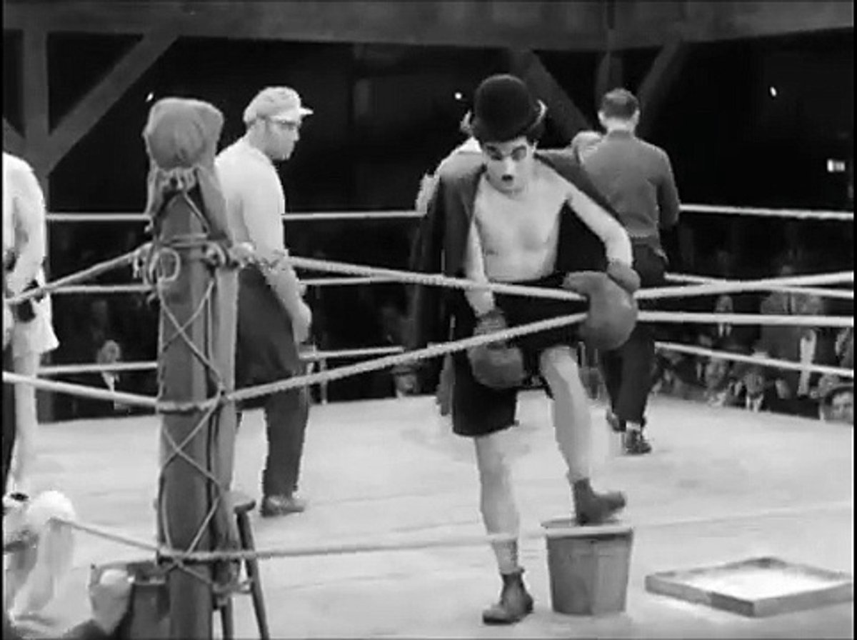 One_Way_Passage's tweet photo. @CICUS_ Y, por cierto, tal como comentaron #Cinetones, da la impresión de que las escenas de patinaje en "The Rink" y de boxeo en "The Champion" pudieron ser el germen de escenas similares en dos de las grandes películas de Chaplin: "Tiempos modernos" y "Luces de la ciudad": https://t.co/mGihT9kD83