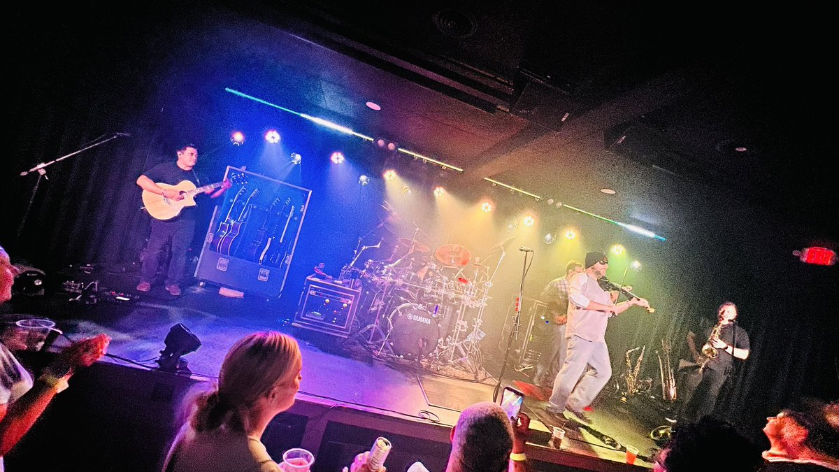 mattysalyer's tweet photo. Such an amazing night with @thedmtb as they bring the heat every time! That Seek Up opener was sweet, plus the LIOG reprise as E1 was a great surprise! FishTender will always be a treat, so thanks for being so epic &amp; doing what you do! I’ll take an evening w/ this set “Everyday!” https://t.co/n5HpSsqiZr