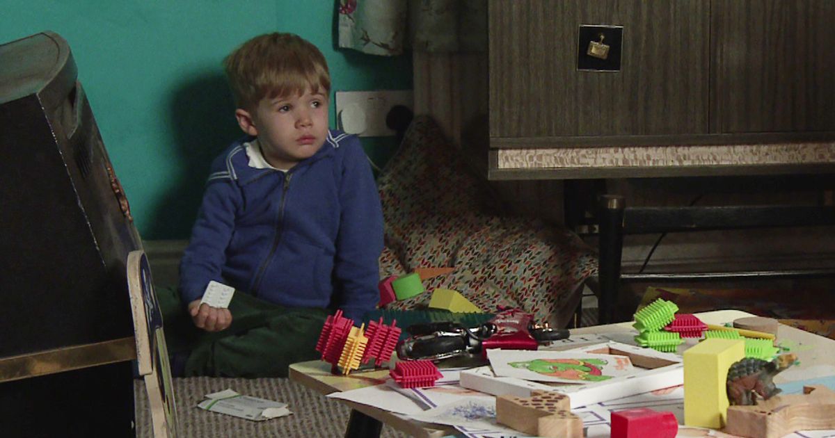 OK_Magazine's tweet photo. Coronation Street's Gemma puts Bertie's life in danger as she struggles to cope #Corrie

https://t.co/BEoBmlSYRF https://t.co/1wmILPwgB2