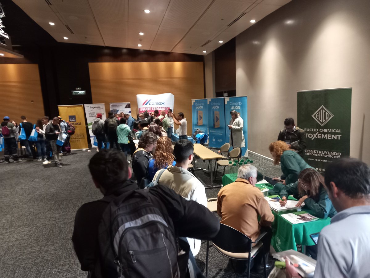 mlascarro's tweet photo. Hoy impulsando un sector esencial de la economía como son las ferreterias. En alianza de @procemco con la @camaracomerbog estamos llevando a cabo el encuentro empresarial #másferreteroquenunca https://t.co/7TIK6CGZnp
