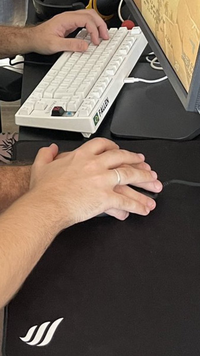 mssdhbvb's tweet photo. @FalleNCS @arTcsgo https://t.co/PzUD8nkYBl