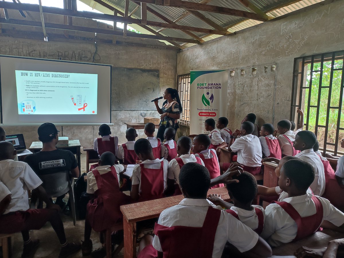 EDAFNG's tweet image. On 30/06/2023, EDAF continued its tour of communities across Akwa Ibom State to implement its special  Community Literacy Program at National High School, Okobo, Aks.
This initiative is aimed at promoting digital literacy, Life skills, &amp;amp; Healthy living. 
#EDAF 
#SDGs #Inclusion