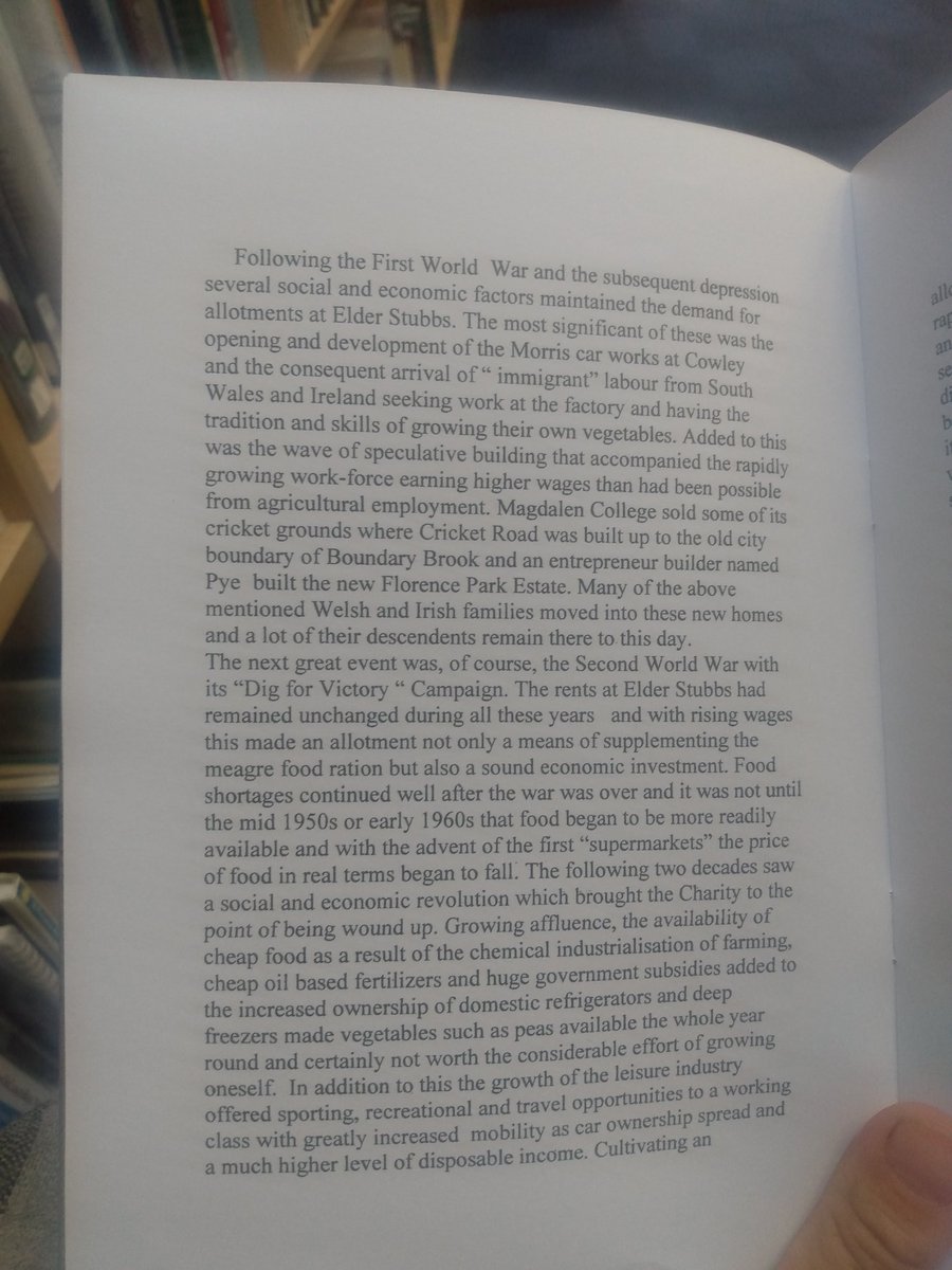 Went to the Central Library to read about local allotments history, ended up down a massive rabbit hole, enjoyed every last bit of it... still in love with Oxon public libraries ❤️📚 and so so grateful to all the heroes who take the time to write up niche local histories 🧩✍🏽