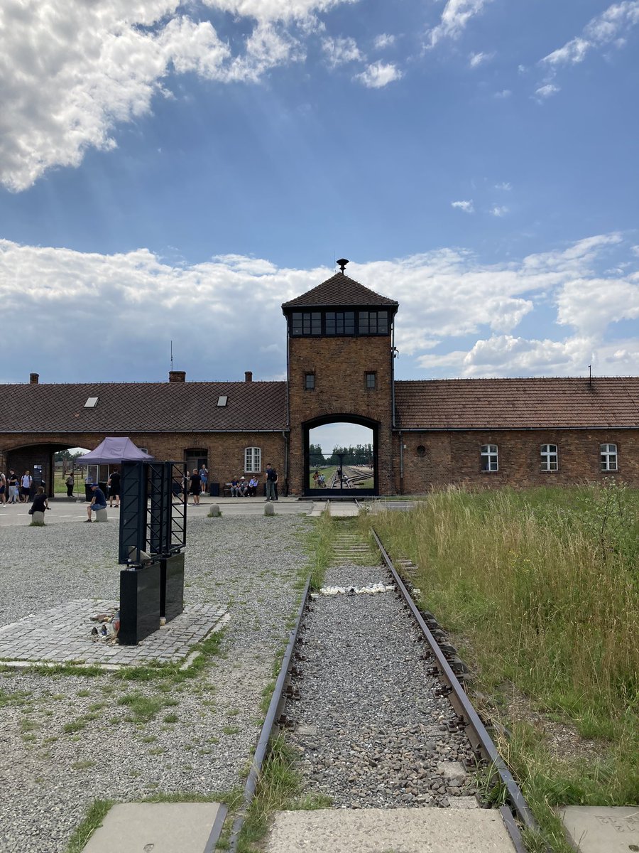 Bob Shewan tweet media