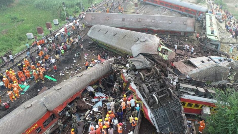 otvnews's tweet photo. CBI arrests 3 persons in connection with the Balasore train tragedy: Media reports 

#OdishaTrainTragedy #Odisha #Balasore #Bahanaga https://t.co/NmNBAxkIoc
