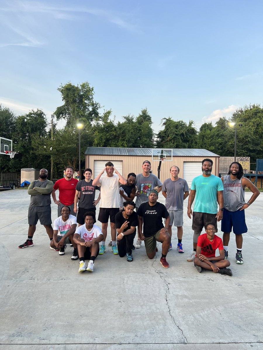 WadeSasser's tweet photo. @F3BrickCity 1/3 on FT’s post ME games! No breeze, high humidity and plenty of bricks 🧱 https://t.co/4XtwnBKlLZ