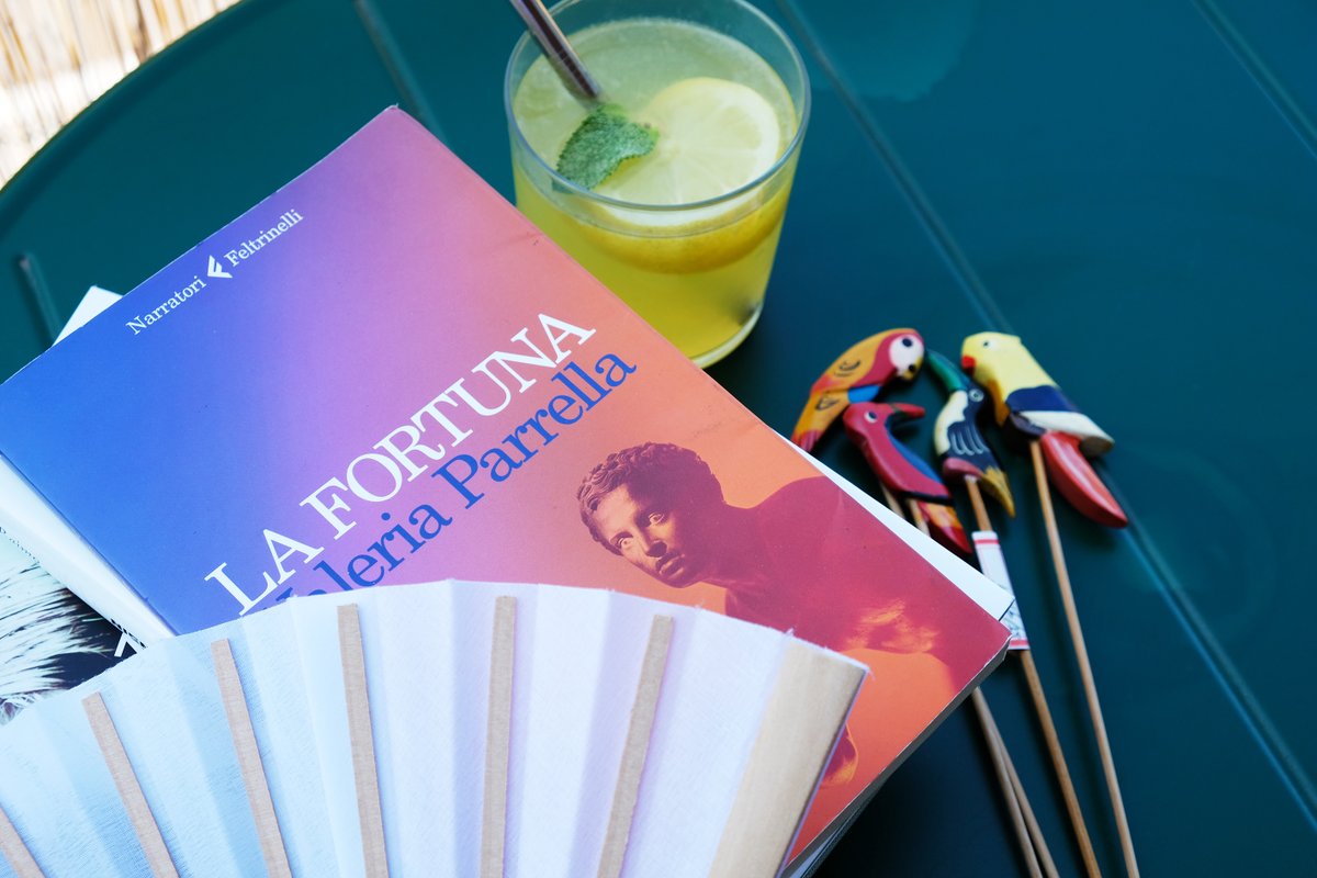 Des romans de femmes italiennes à lire cet été sous un parasol ou dans un train (ou à la pause dej, on n'est pas tous en vacances oh) dans un article de blog qui donne des envie de siestes-avec-un-bouquin
occhiodilucie.com/autrices-itali…