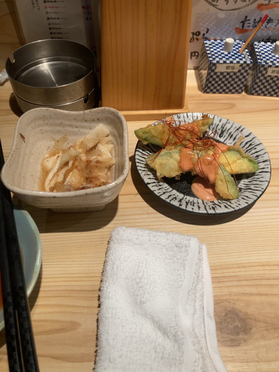 HbbProject's tweet photo. 久しぶりに飲みに出てきた https://t.co/j3QxTQblEb