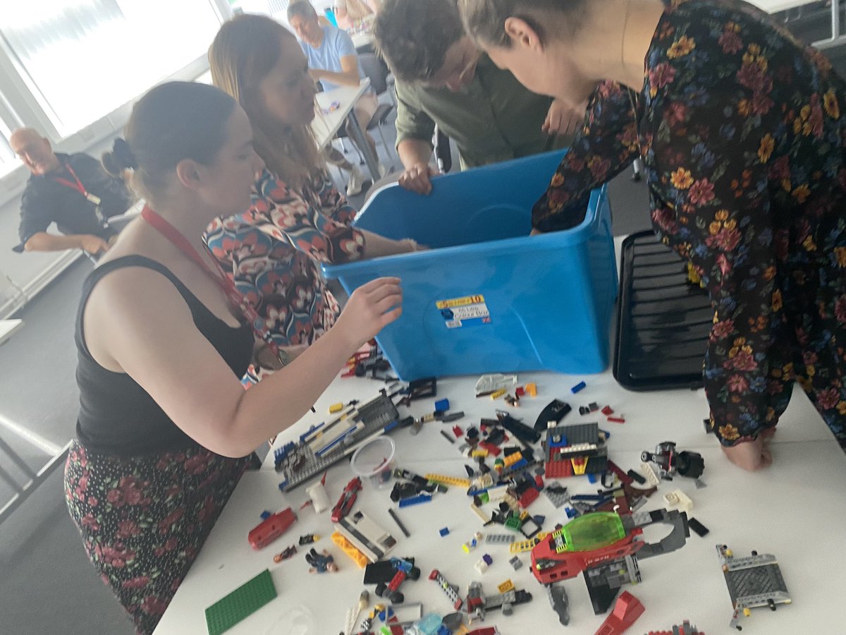 Dr Gillian Rawlinson PhD (@gillrphysio) on Twitter photo Wonderful engagement <a href="/UoS_HealthSoc/">UoS Health & Society</a> allied & public health away day . βContinuous improvement in t& l β ,incl. <a href="/LEGOSERIOUSPLAY/">SERIOUS PLAY</a> , group digital work @ buddy walks in beautiful Peel Park π³πΊπ <a href="/MargaretRoweUoS/">Professor Margaret Rowe University of Salford Dean</a> @VHalliwellOT <a href="/UoS_Physio/">University of Salford Physiotherapy</a> <a href="/SalfordPH/">Salford PublicHealth</a> <a href="/salfordrads/">Salford Radiography</a> <a href="/UoSOccTherapy/">University of Salford Occupational Therapy</a> Wonderful engagement <a href="/UoS_HealthSoc/">UoS Health & Society</a> allied & public health away day . βContinuous improvement in t& l β ,incl. <a href="/LEGOSERIOUSPLAY/">SERIOUS PLAY</a> , group digital work @ buddy walks in beautiful Peel Park π³πΊπ <a href="/MargaretRoweUoS/">Professor Margaret Rowe University of Salford Dean</a> @VHalliwellOT <a href="/UoS_Physio/">University of Salford Physiotherapy</a> <a href="/SalfordPH/">Salford PublicHealth</a> <a href="/salfordrads/">Salford Radiography</a> <a href="/UoSOccTherapy/">University of Salford Occupational Therapy</a>