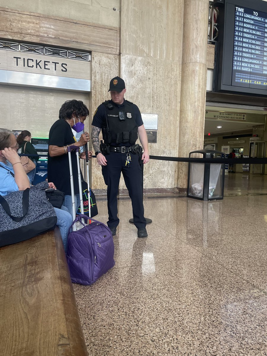 apmadison5's tweet image. Power outage almost all trains cancelled- everyone frazzled and hot….this @NJTransitPolice officer stopped to help an elderly blind woman walk to get something to eat.  Not his job just kindness