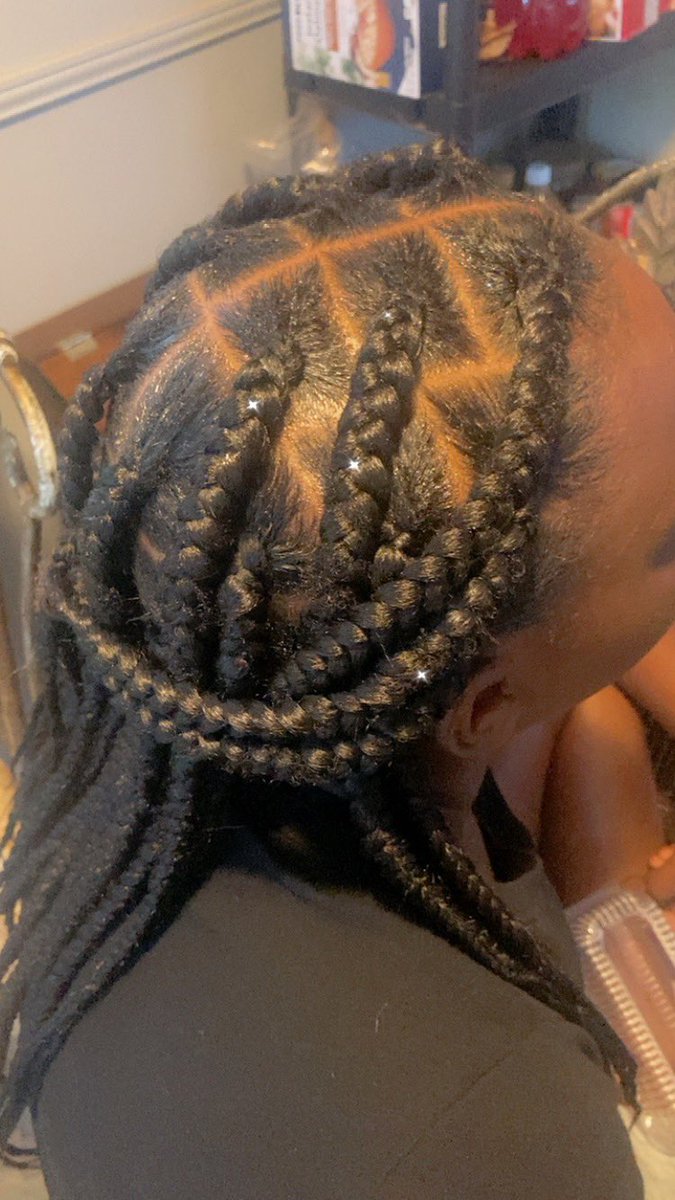 #knotlessbraids #braids #mediumknotlessbraids #knotless #hair #naturalhair #protectivestyles