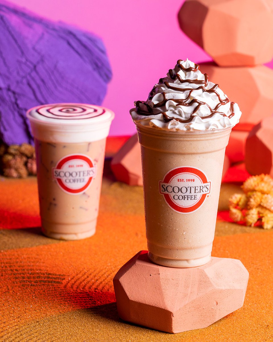 scooterscoffee's tweet photo. Summer is for sipping on the savor-me-slowly Turtle Latte ๐ข
One sip and youโll experience the nutty, caramelly, chocolatey taste of turtle candy.
This one wins the race to pure joy. #turtlelatte #icedlatte #scooterscoffee https://t.co/07iCZS5jSx