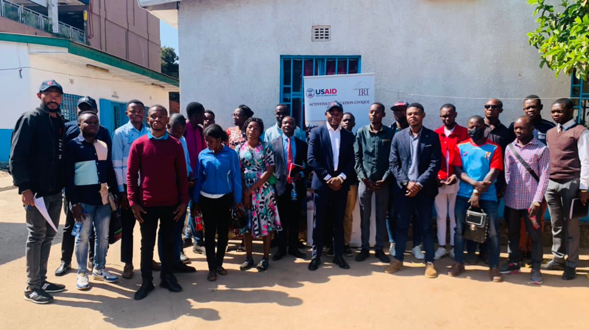 DynamiqueUmoja's tweet photo. Dans le but de contribuer à la réduction des conflits en cette période où la société  est menacée, La Coordination du haut katanga a renforcé les capacités des jeunes de Lubumbashi sur l'analyse du contexte, des conflits ainsi que lsur a manipulation. https://t.co/BFpySn5Swk