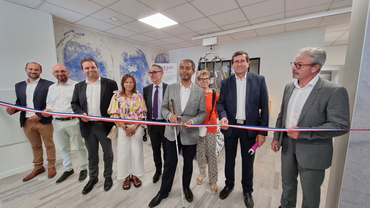 AesioSante's tweet image. Pour faire face au vieillissement de la population, @AesioSante déploie #Daphné, une plateforme de services favorisant le maintien à domicile. @HauryPascal  @PatrickBrothier @EChenut ont inauguré le 1er site récemment ouvert à Clermont-Ferrand
@AesioMutuelle @mutualite_fr