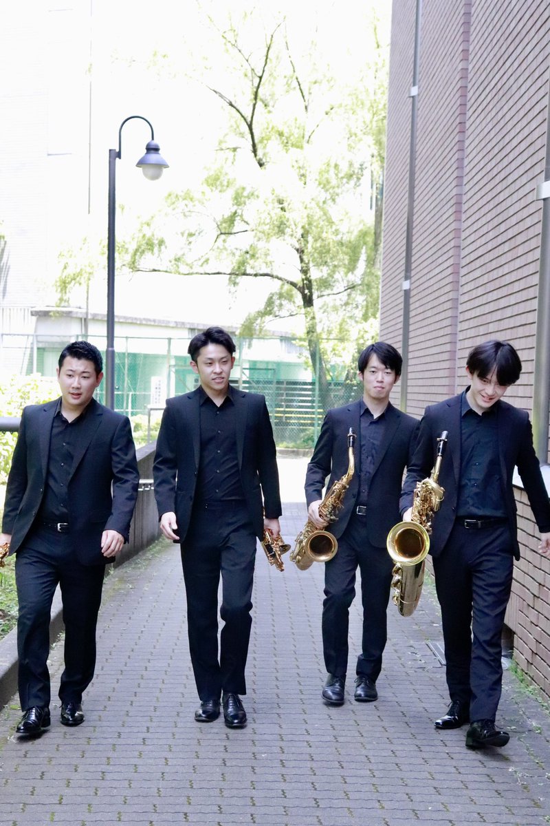 笠原 悠郷 Yugo Kasahara (@kasahara_geba) on Twitter photo 12/16(土)に常盤木学園高等学校のシュトラウスホールでカルテットのコンサートをすることになりました!
Sop. 笠原悠郷, Alt. 秋山圭輔<a href="/sax1213/">秋山圭輔 Keisuke Akiyama</a>, Ten. 倉元明宏<a href="/kuramo831/">倉元明宏</a>, Bar. 𠮷田朋諒<a href="/yoshico_____/">𠮷田朋諒 Tomoaki Yoshida</a> での演奏予定です!
今日は<a href="/riho_wakui/">和久井 梨帆</a> さんに素敵な写真をたくさん撮っていただきました! 12/16(土)に常盤木学園高等学校のシュトラウスホールでカルテットのコンサートをすることになりました!
Sop. 笠原悠郷, Alt. 秋山圭輔<a href="/sax1213/">秋山圭輔 Keisuke Akiyama</a>, Ten. 倉元明宏<a href="/kuramo831/">倉元明宏</a>, Bar. 𠮷田朋諒<a href="/yoshico_____/">𠮷田朋諒 Tomoaki Yoshida</a> での演奏予定です!
今日は<a href="/riho_wakui/">和久井 梨帆</a> さんに素敵な写真をたくさん撮っていただきました!