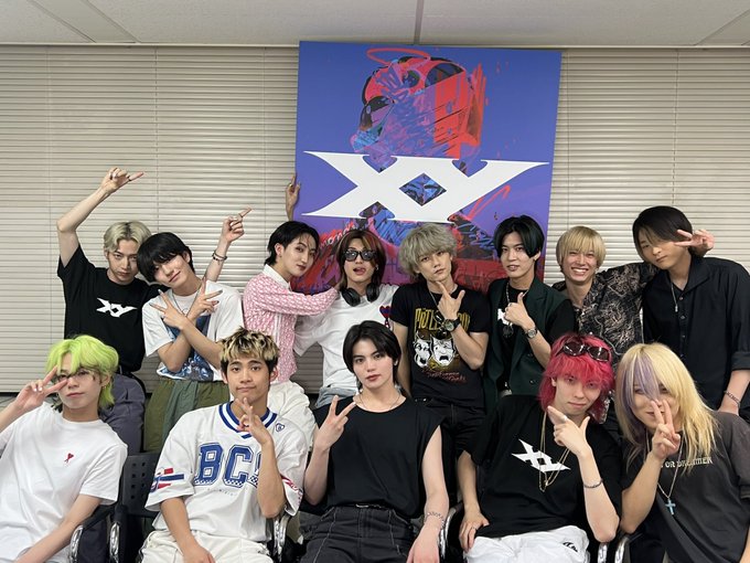 F0b4Bn8aUAExIsf?format=jpg&name=small