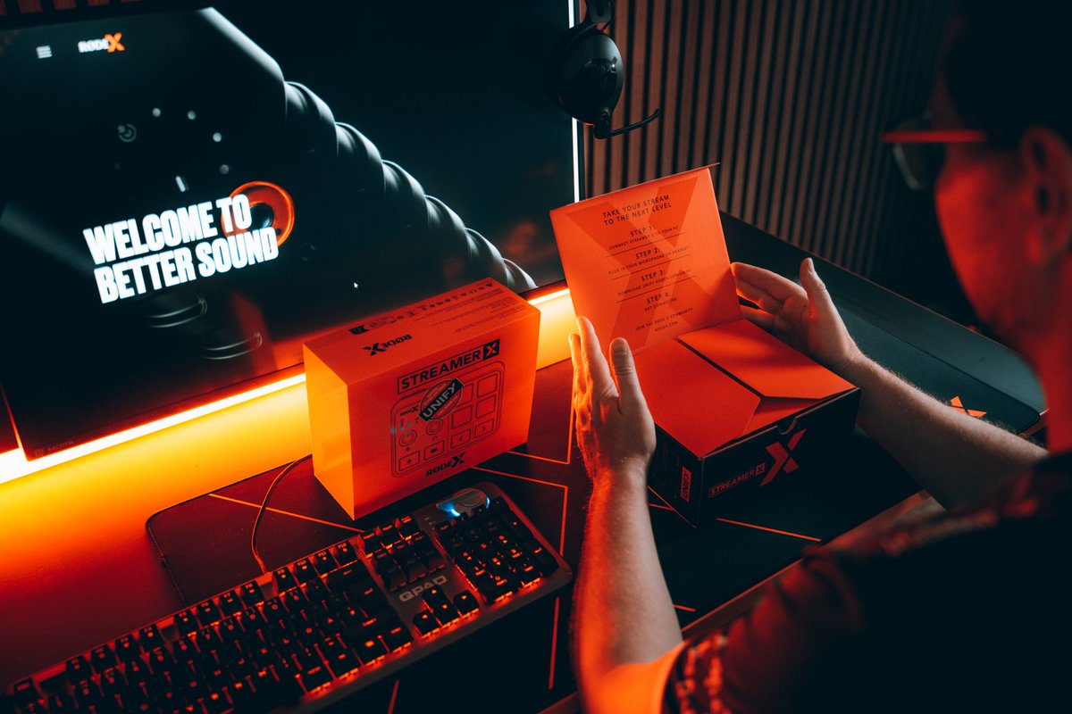 EPICDUDESGAMING's tweet photo. TAKE YOUR STREAM TO THE NEXT LEVEL
Gönnt euch das Streamer X von RØDE 🤩
https://t.co/3kmYCYuaOg
#rode #rodemic #streaming #rodex #røde
#madeforcreators
#WELIVEGAMING 🎙️ @RodeGermany https://t.co/EOKT9oTPCu