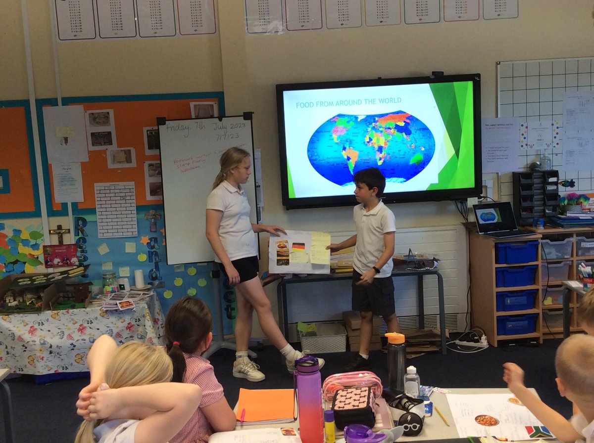 MIssBai69392016's tweet photo. ๐๐ World Food Day! ๐๐
๐๐๐ฅ๐ฃ๐ฅจToday we researched foods from around the world and then presented our findings to the rest of the class!๐ฅจ๐ฃ๐ฅ๐๐#wowweek @stjs_staveley https://t.co/DEe2IGiNF6