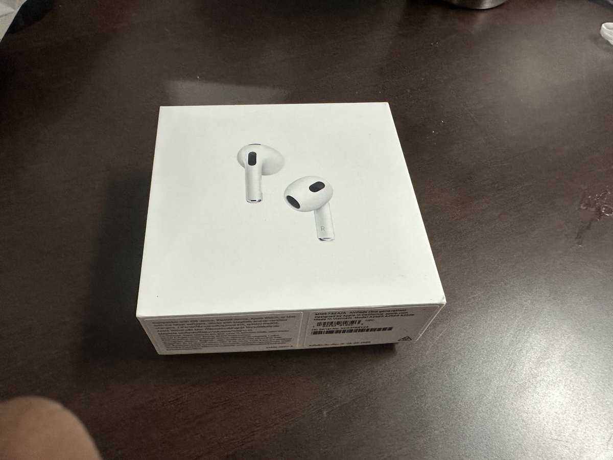 npawanratx's tweet photo. ส่งต่อ AirPods gen 3 มีรอยจากการใส่เคสขอคนรับได้นะคะ 🙏
ประกันหมด 15/03/67
มีกล่อง สายชาจ ปล่อย 4,500 ลดได้อีกงับ
#หูฟังไอโฟน #AirPods3 #ส่งต่อairpods
#ขายแอร์พอด #airpodsgen3 #ส่งต่อไอแพด #ส่งต่อหูฟัง #ขายairpod #ส่งต่อairpod #airpodsมือ2 #AirPods https://t.co/i6ZpZYfEJ8