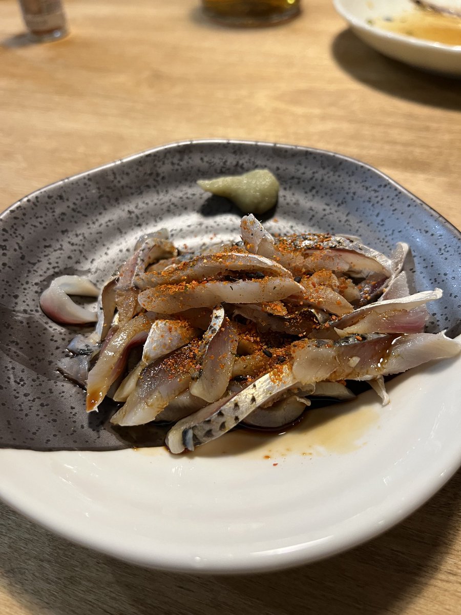 take38nao's tweet photo. アジング中にスレ掛かりした
コノシロを酢漬けにして食べました！
いやぁーたまらん美味しさ！ https://t.co/ekijmhPV1m