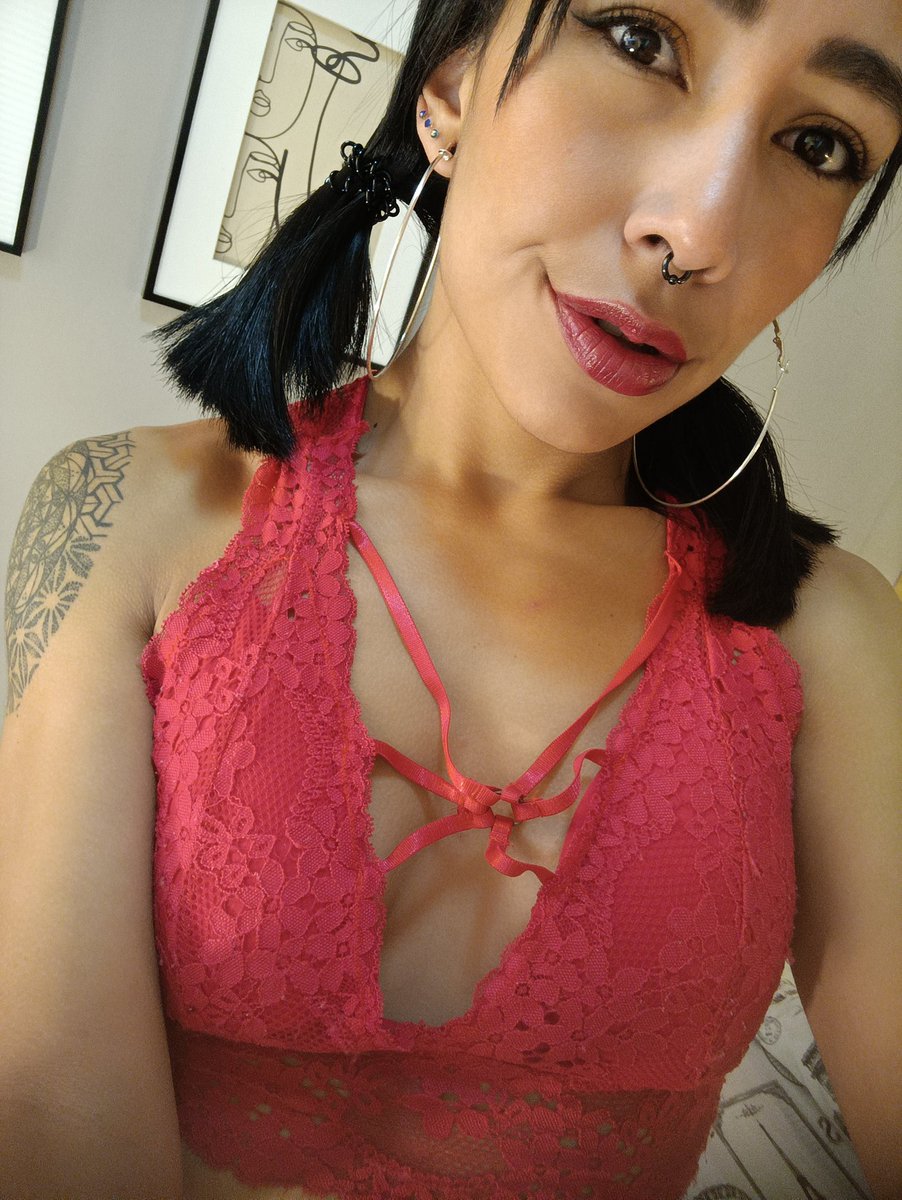 AliceDagger_1_'s tweet photo. ��😘😘😘
#chaturbate #feetfethish #exercise
#feet #tits #ass🤗🤗🤗 on line 
@chaturbate 
@cbupdatenews 
@cbhours_com 
@cbclub
@ClubChaturbate
@CBwebcams
@cbcams 
@ChaturbateBabes
@chaturbatepost
@ur_bate 

https://t.co/AWbcdM8ou8 https://t.co/IqixDE0czq